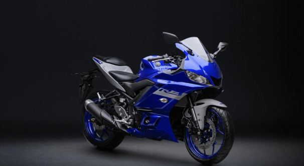 Yamaha R3 2022